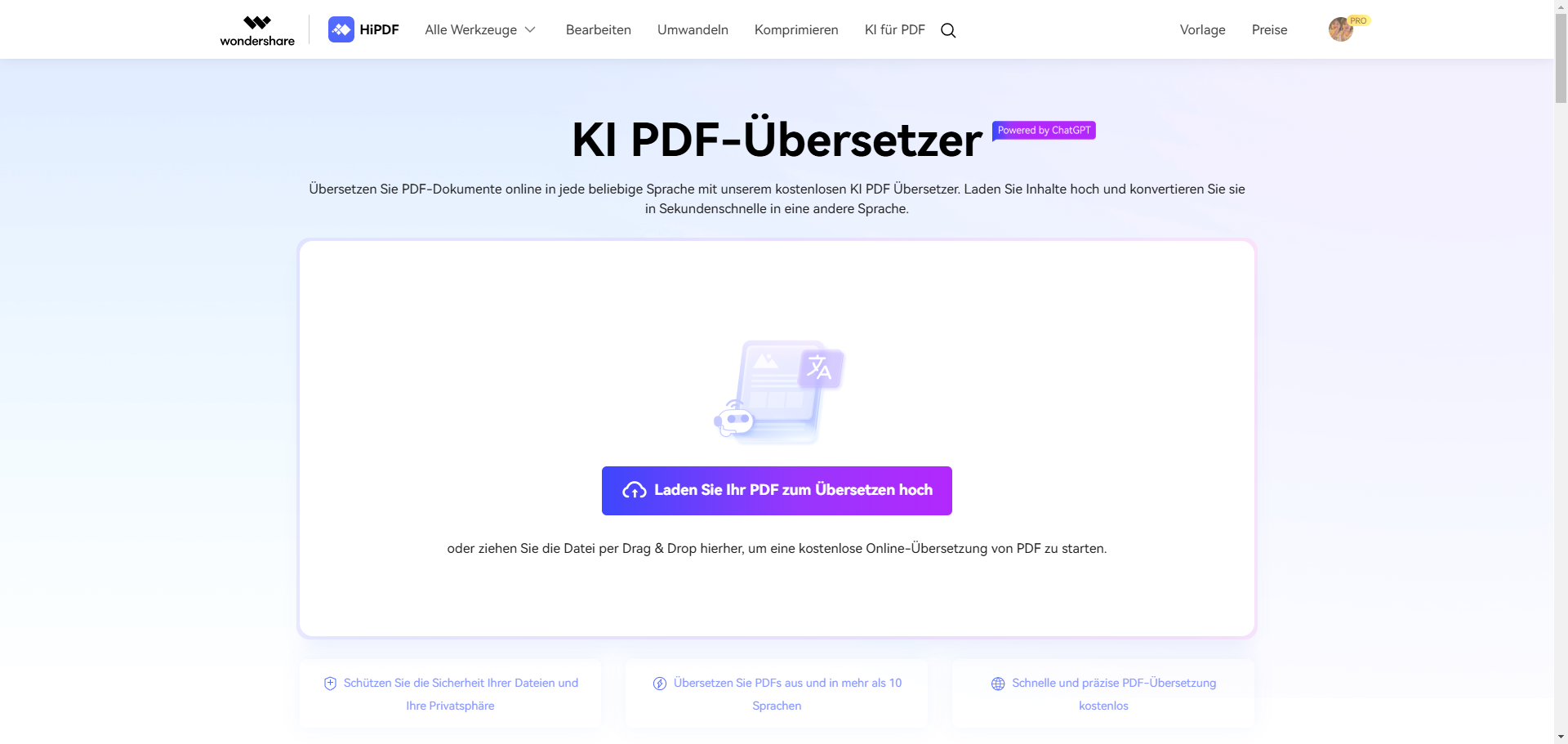 Besuchen Sie die KI PDF-Übersetzer-Website von HiPDF und laden Sie die gescannte PDF-Datei hoch.